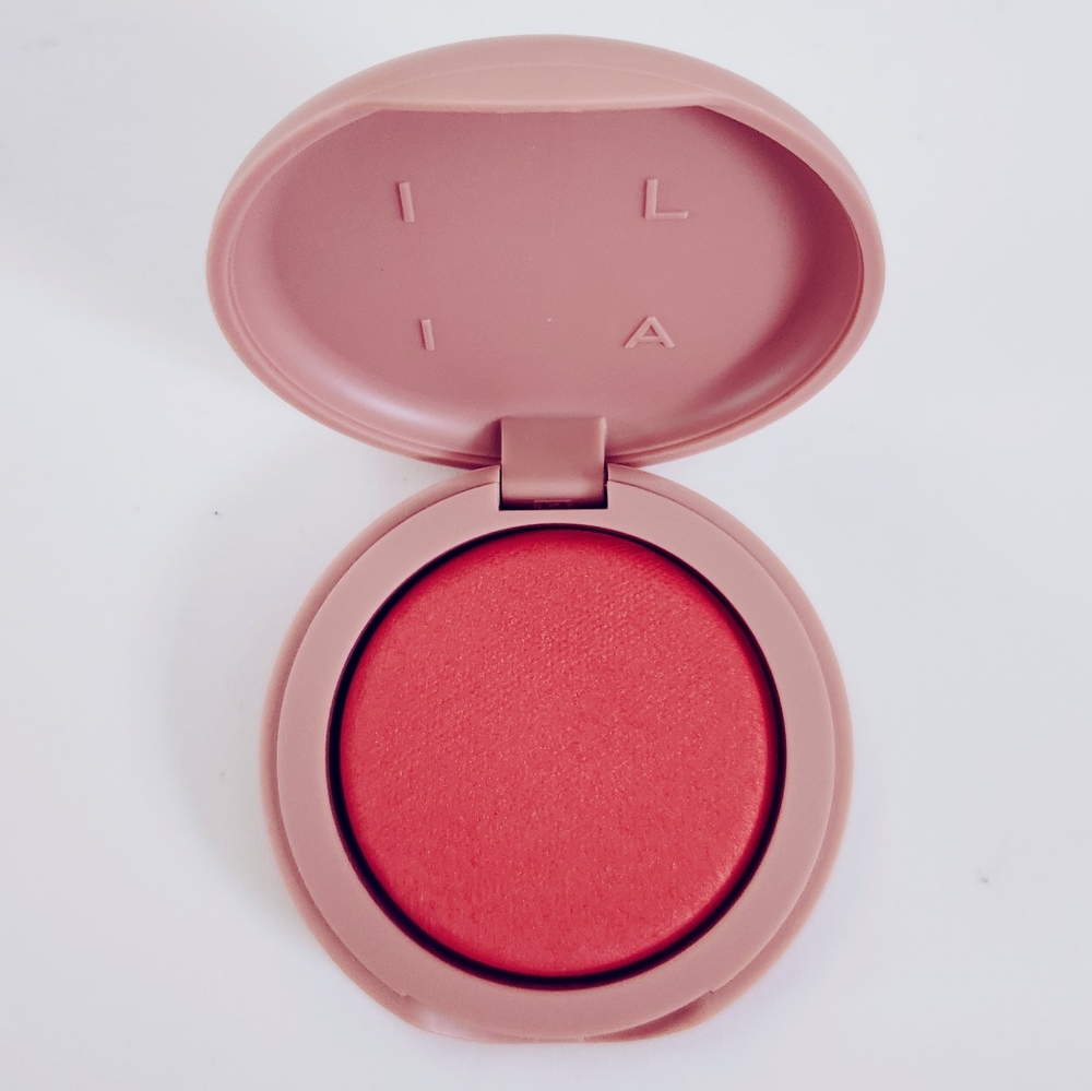 ILIA Soft Focus Blurring Blush Pulse - Picture 9 of 16